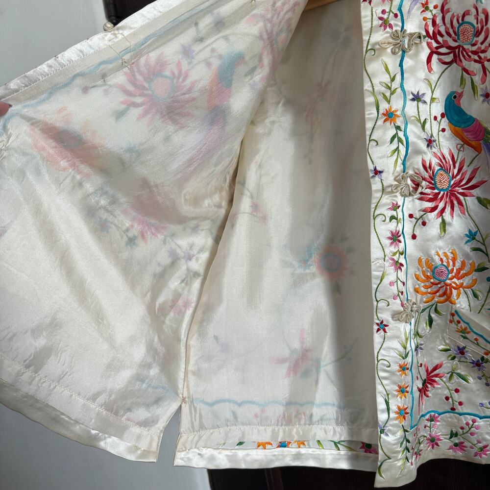 1960s Vintage Silk Hand Embroidered Plum Blossom Birds Chinese Jacket | 36/Small - Picture 4 of 9